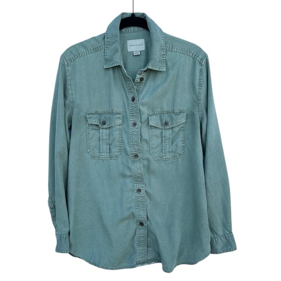 AE green button up long sleeved shirt size XS - Picture 1 of 4
